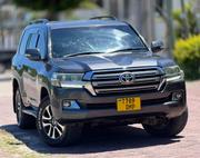 Toyota Land Cruiser 4.5 V8 VXR 2010 Gray for sale