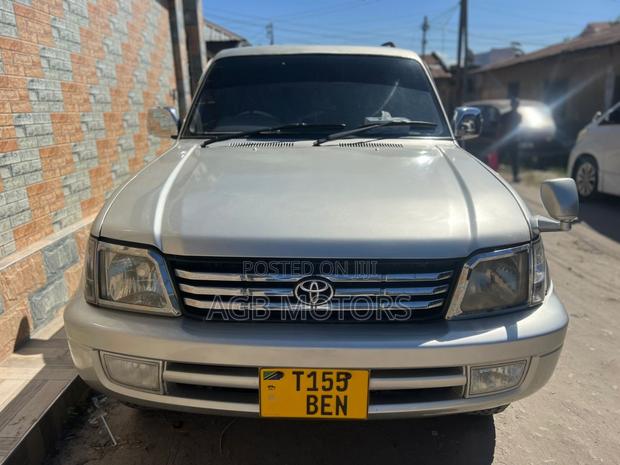 Toyota Land Cruiser Prado 2.7 5dr 2002 Silver