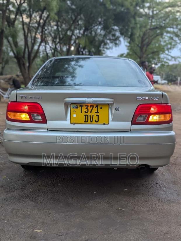 Toyota Carina 2001 Green