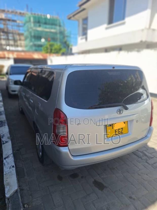Toyota Probox 2003 Silver