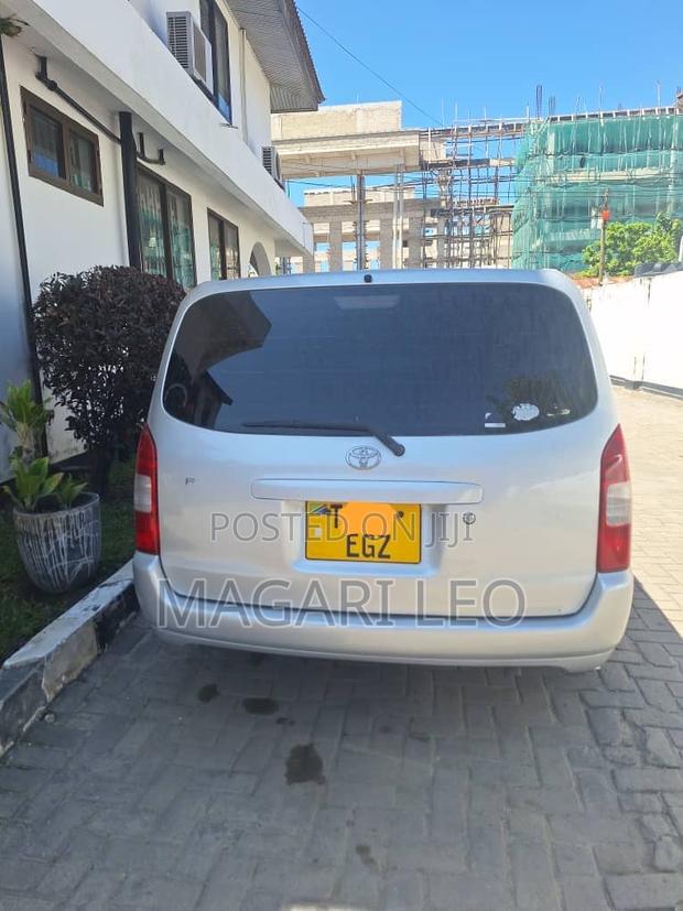 Toyota Probox 2003 Silver