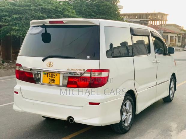 Toyota Alphard 2005 White
