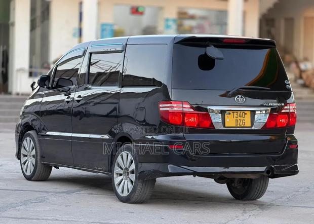 Toyota Alphard 2006 Black