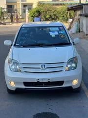Toyota IST 2004 White for sale