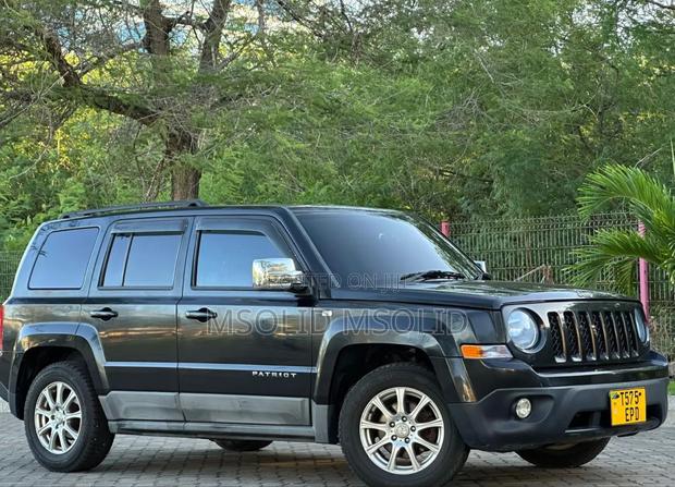 Jeep Patriot 2011 Black