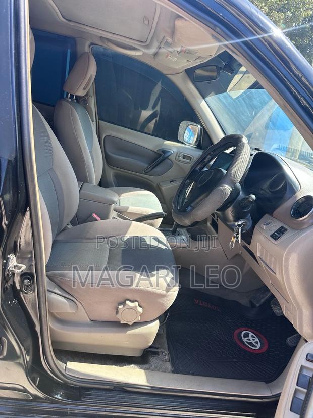 Toyota RAV4 2025 Black