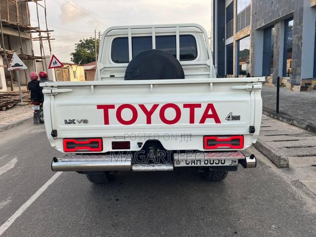 Toyota Land Cruiser 2020 White