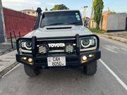 Toyota Land Cruiser 2020 White for sale