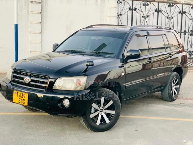 Toyota Kluger 2005 Black
