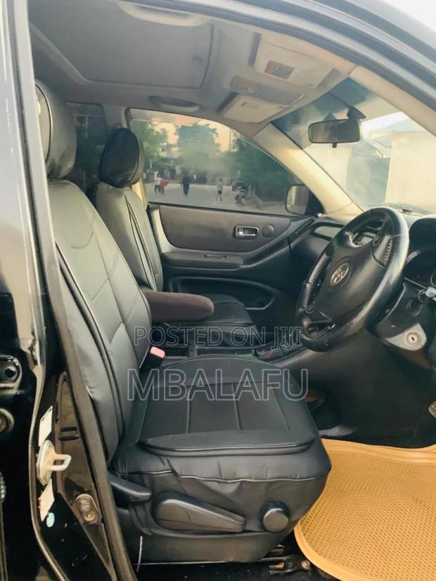 Toyota Kluger 2005 Black