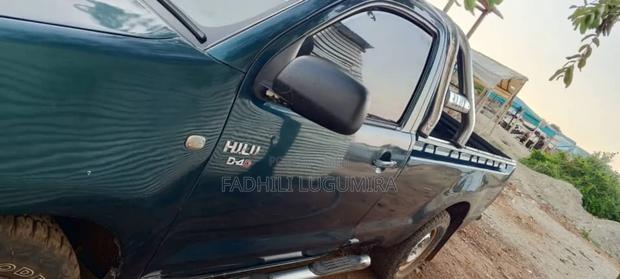 Toyota Hilux 2004 Green