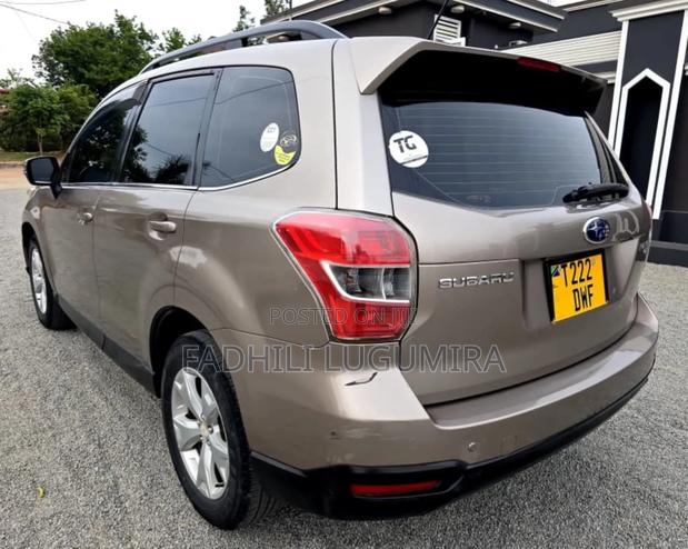 Subaru Forester 2015 Gold