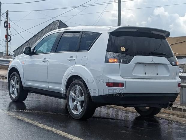 Mitsubishi Outlander 2.4 LS 4WD 2006 White