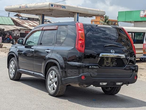Nissan X-Trail 2.5 4x4 SE Automatic 2007 Black