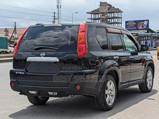Nissan X-Trail 2.5 4x4 SE Automatic 2007 Black