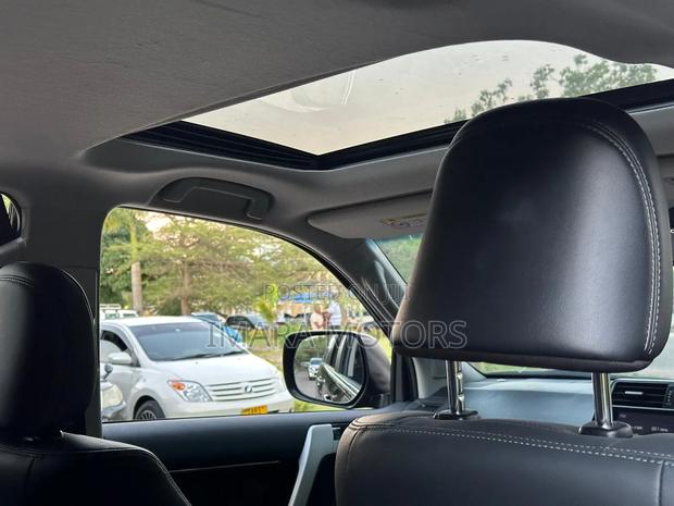Toyota Land Cruiser Prado 2020 Black