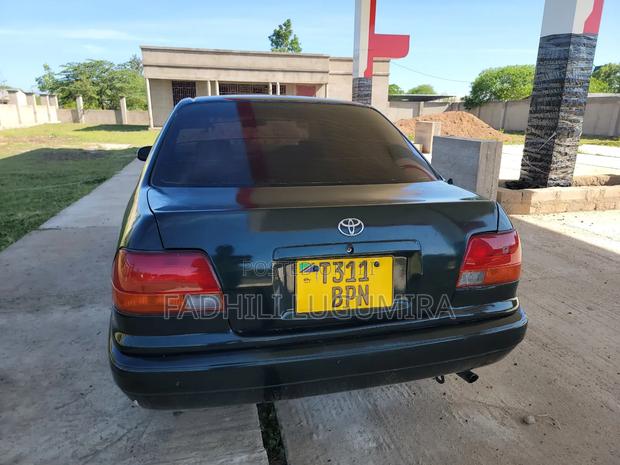 Toyota Corolla 2001 Blue
