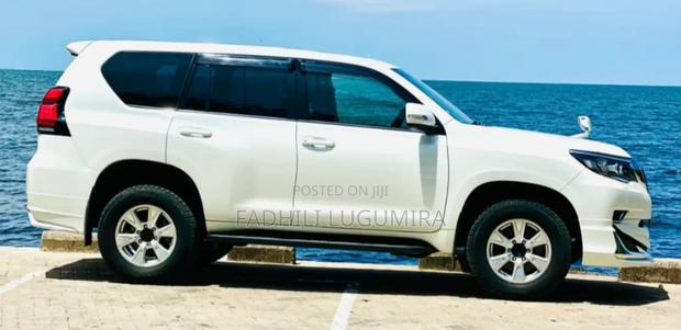 Toyota Land Cruiser Prado 2019 White