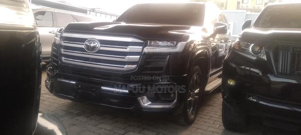 Toyota Land Cruiser 2024 Black
