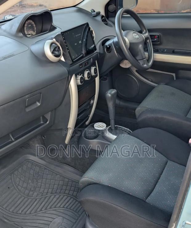 Toyota IST 2006 Blue