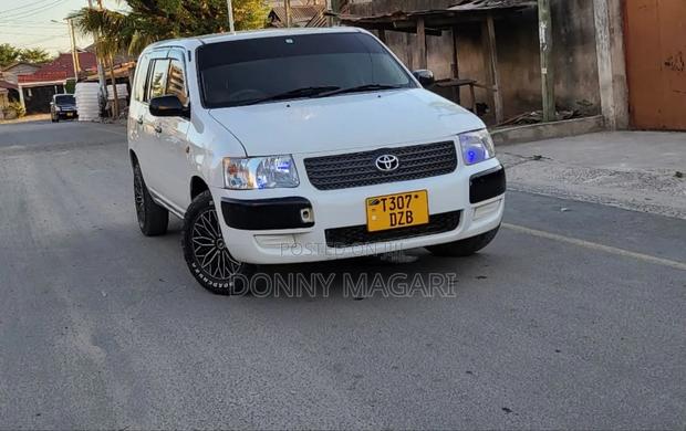 Toyota Probox 2005 White