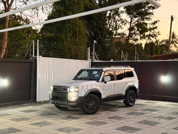 Toyota Land Cruiser Prado 2025