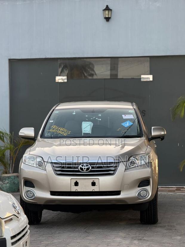 Toyota Vanguard 2008 Gold