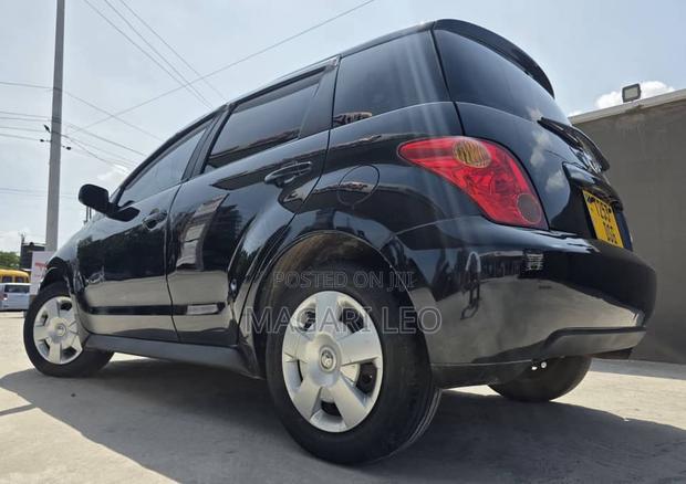 Toyota IST 2004 Black