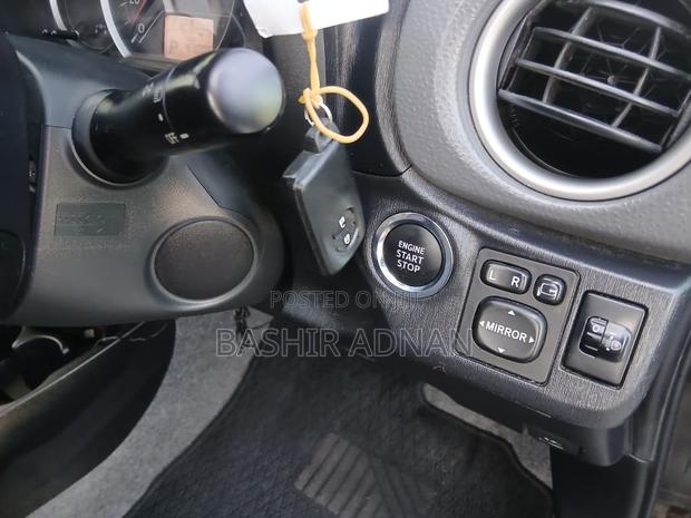Toyota Vitz 2012 Black