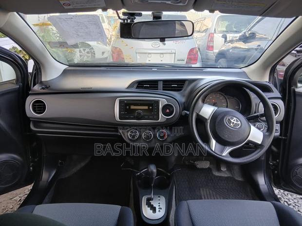 Toyota Vitz 2012 Black