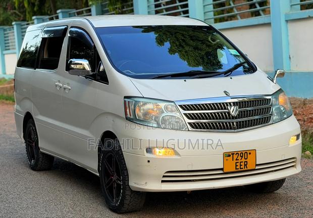 Toyota Harrier 2005 White