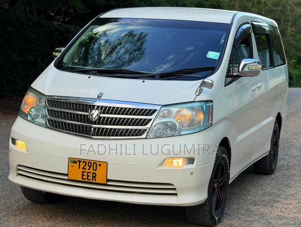 Toyota Harrier 2005 White