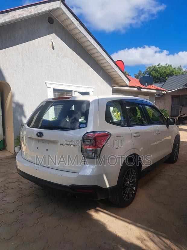 Subaru Forester 2.0XT Premium AWD 2016 White
