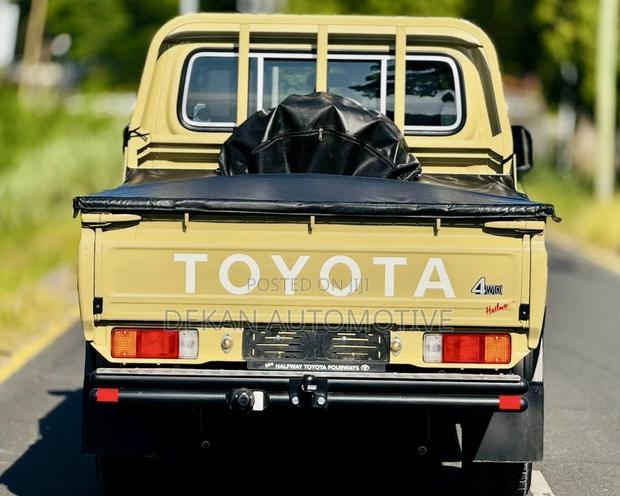 Toyota Land Cruiser 79 Series 2025 Beige