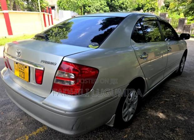 Toyota Premio 2005 Silver