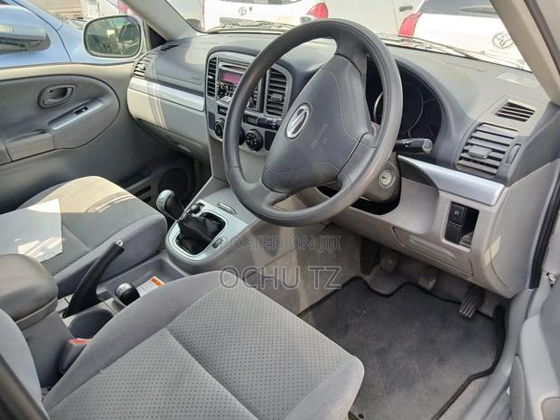 Suzuki Escudo 2003 Silver