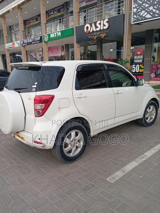Toyota Rush 1.5 RWD 2010 White