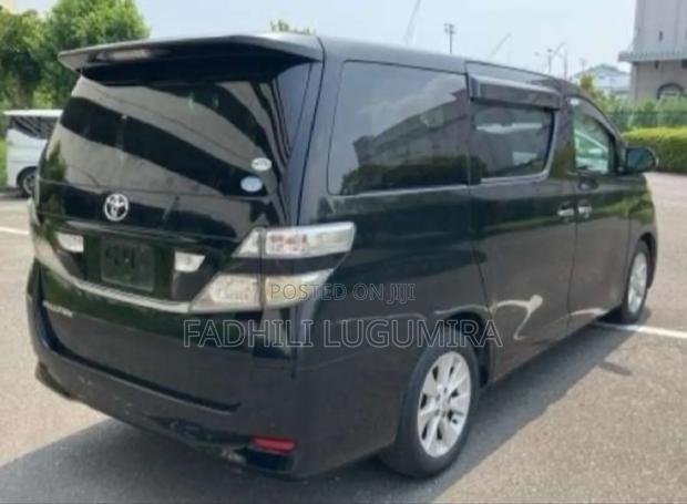 Toyota Vellfire 2009 Black