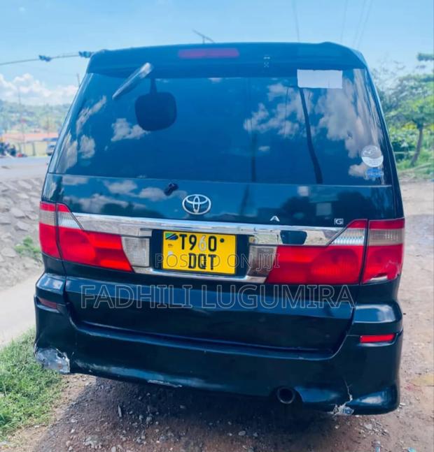 Toyota Alphard 2004 Black