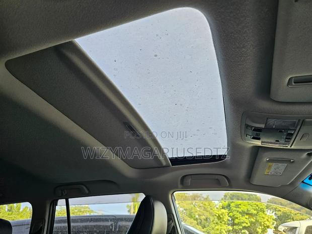 Toyota Land Cruiser Prado 2.7 2020 White