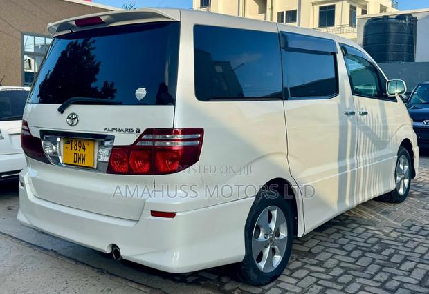 Toyota Alphard 2006 White