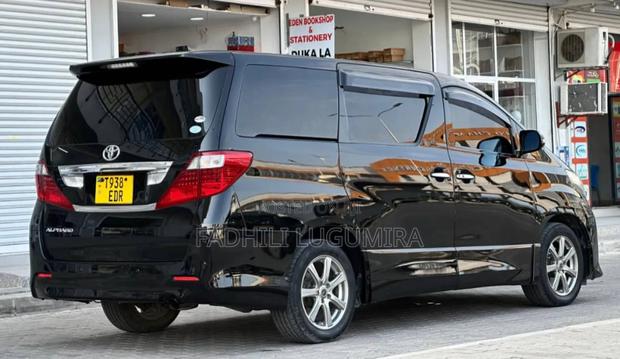 Toyota Alphard 2008 Gray