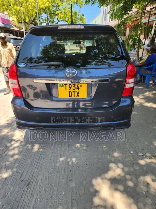Toyota Wish 2005 Gray