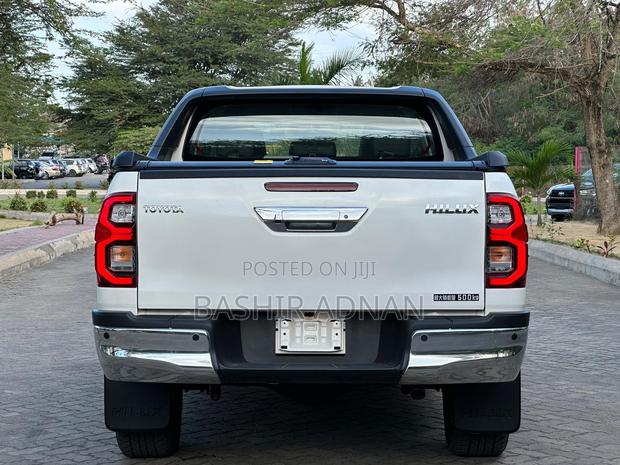 Toyota Hilux 2.4 Diesel 2020 Pearl