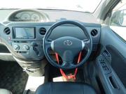 Toyota Sienta 2011 Pearl for sale