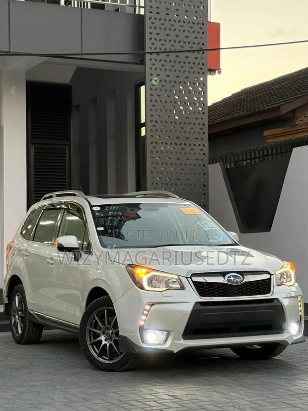 Subaru Forester 2014 Pearl