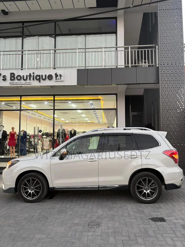 Subaru Forester 2014 Pearl