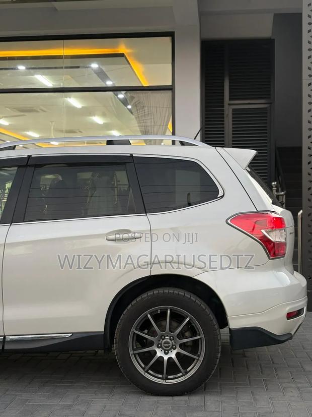 Subaru Forester 2014 Pearl