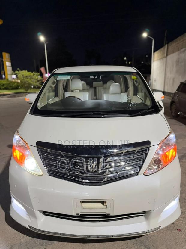 Toyota Alphard 2010 White