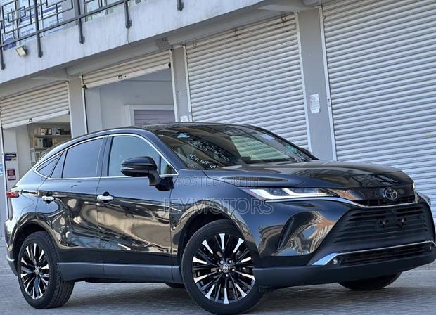 Toyota Harrier 2021 Black